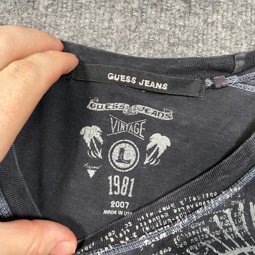 Guess Jeans Vintage 1981 Skull Graphic T-Shirt Mens Large Faded Black Y2K USA - Picture 6 of 7